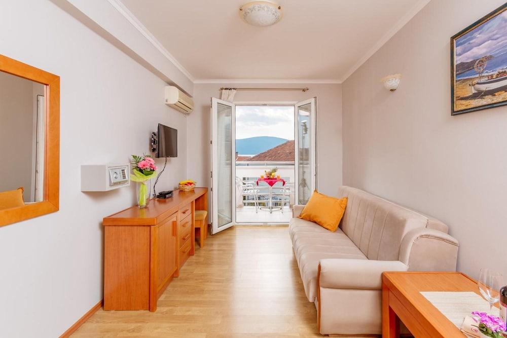Apartments Perper Tivat Zewnętrze zdjęcie