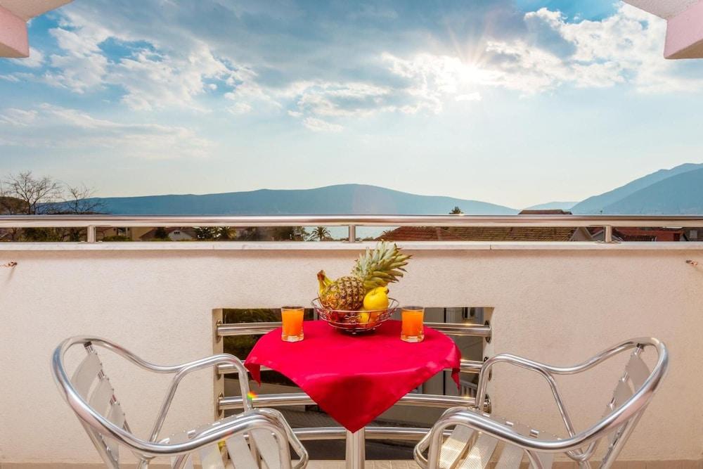 Apartments Perper Tivat Zewnętrze zdjęcie
